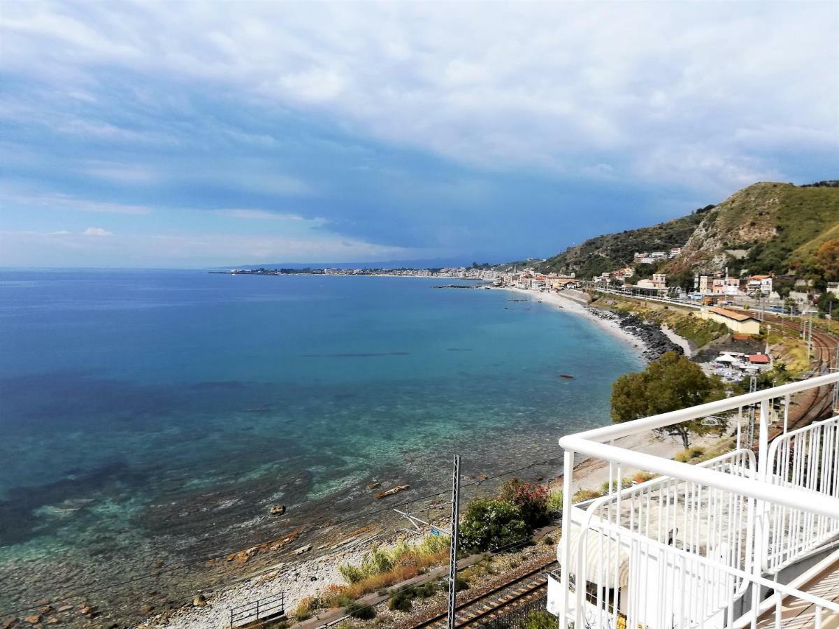 La Baia Dei Delfini Leilighet Taormina Eksteriør bilde