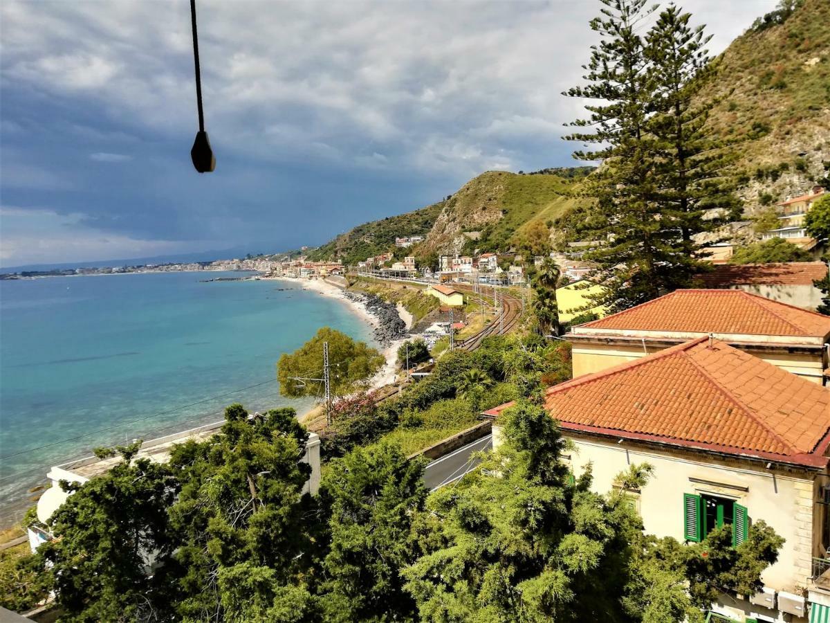 La Baia Dei Delfini Leilighet Taormina Eksteriør bilde
